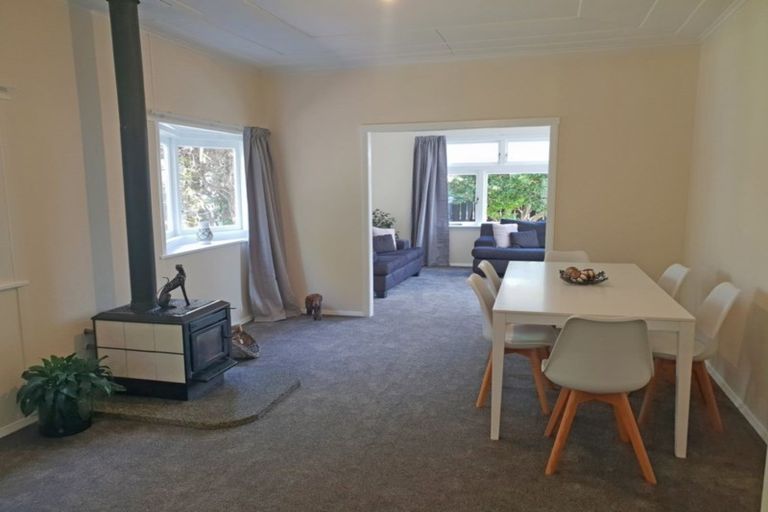 Photo of property in 54 Burns Street, Dannevirke, 4930