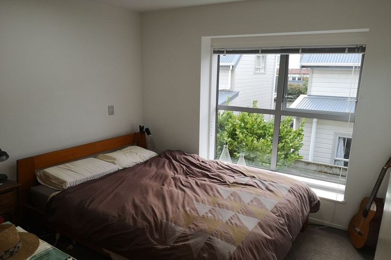 Photo of property in 2/63 Darlington Road, Miramar, Wellington, 6022