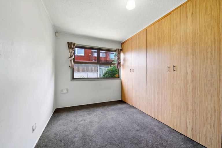 Photo of property in 107 Sunrise Avenue, Murrays Bay, Auckland, 0630