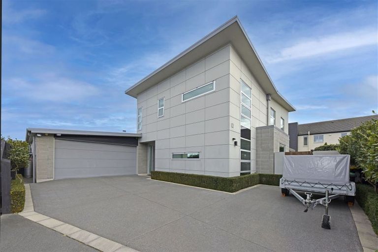 Photo of property in 36 Birkdale Drive, Shirley, Christchurch, 8061