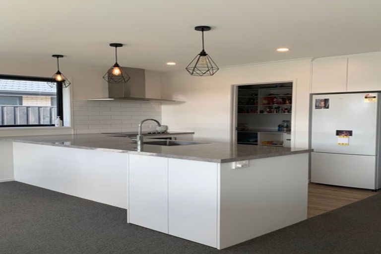 Photo of property in 4 Avanda Avenue, Rolleston, 7615