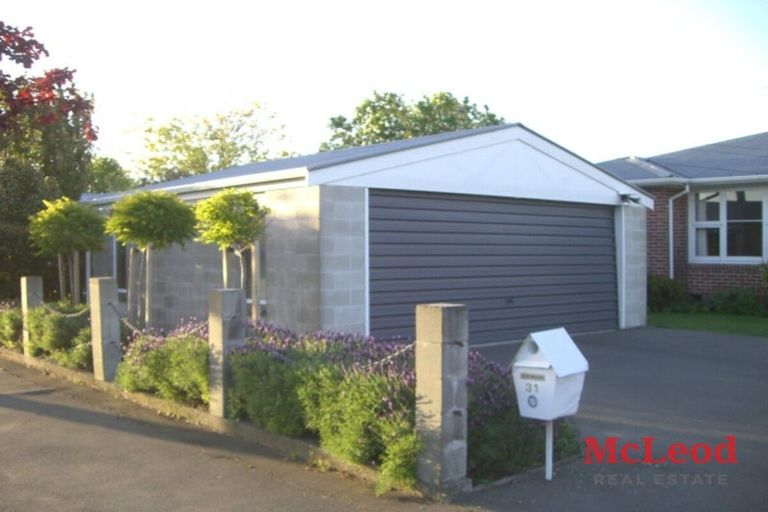 Photo of property in 31 Daniels Road, Redwood, Christchurch, 8051