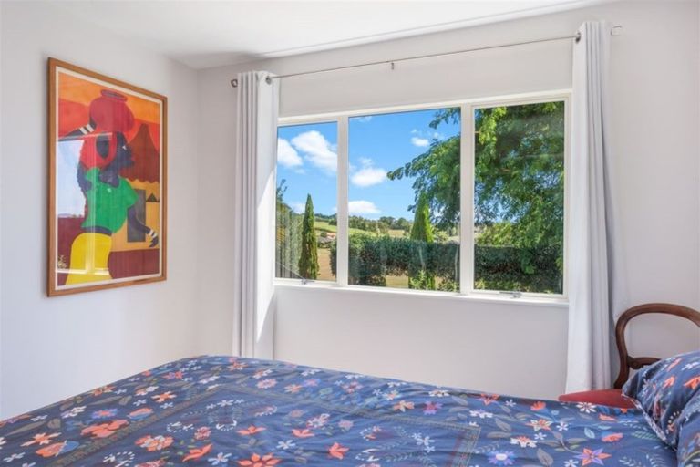Photo of property in 10 Strata View, Western Heights, Hamilton, 3200