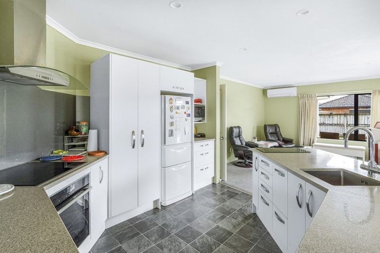 Photo of property in 43 Farringdon Avenue, Rototuna North, Hamilton, 3210