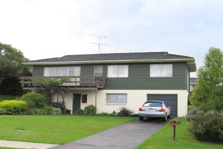 Photo of property in 7 Sirius Place, Botany Downs, Auckland, 2010