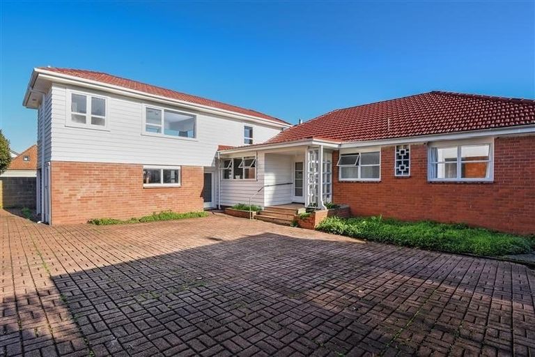 Photo of property in 13 Sudeley Street, Orakei, Auckland, 1071