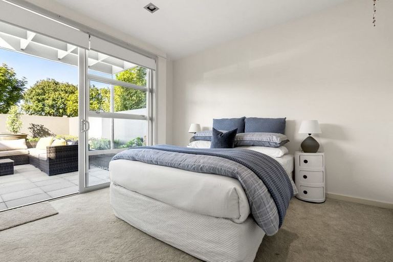 Photo of property in 2/4 Campbell Road, Takapuna, Auckland, 0622