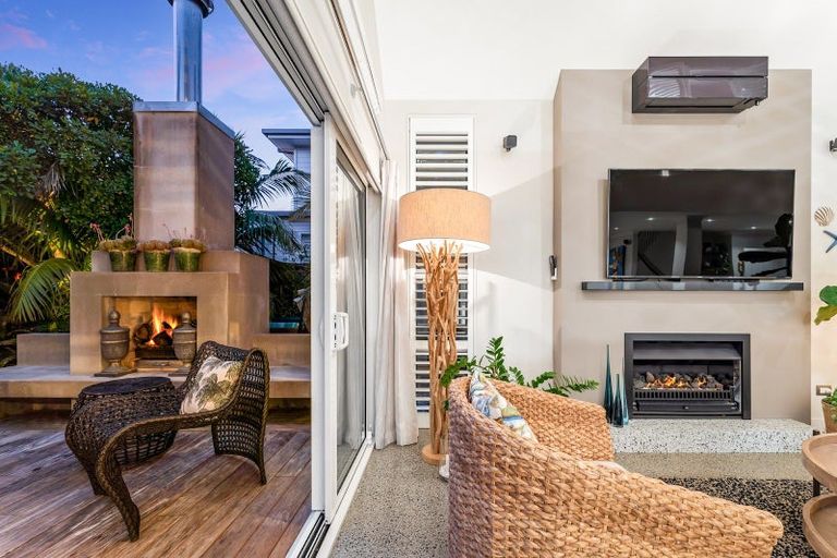 Photo of property in 16 Te Mana Street, Omaha, 0986