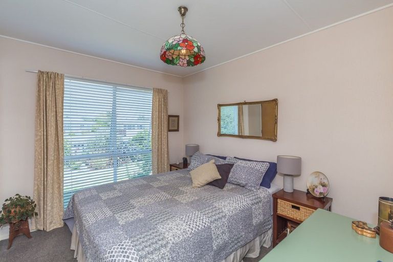 Photo of property in 645 Queen Street East, Levin, 5510