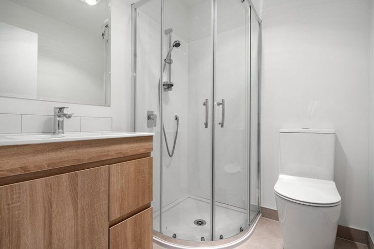 Photo of property in 20 Rauemi Way, Te Atatu South, Auckland, 0610