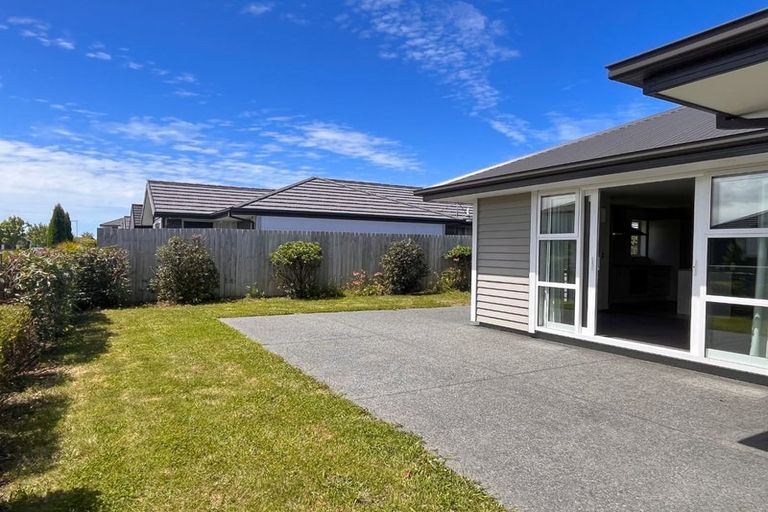 Photo of property in 68 Packard Crescent, Halswell, Christchurch, 8025