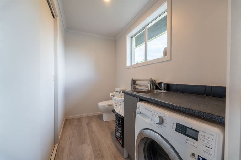 Photo of property in 73 Main North Road, Geraldine, 7930