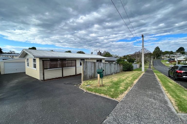 Photo of property in 97 Sherwood Street, Bellevue, Tauranga, 3110