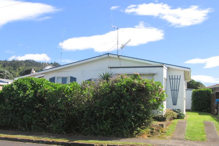 Photo of property in 4 Fyfe Road, Waihi Beach, 3611