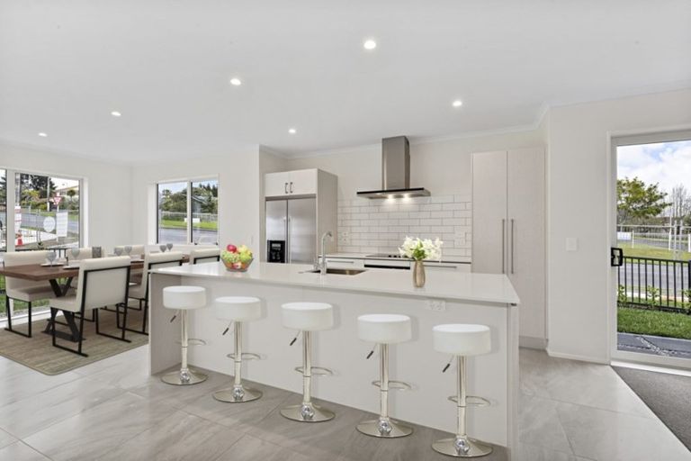 Photo of property in 97 Granville Drive, Massey, Auckland, 0614