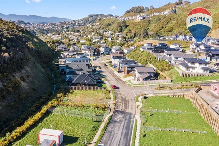 Photo of property in 128 Silverstream Road, Crofton Downs, Wellington, 6035