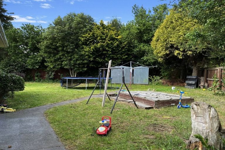 Photo of property in 5 Nyton Place, Bryndwr, Christchurch, 8053