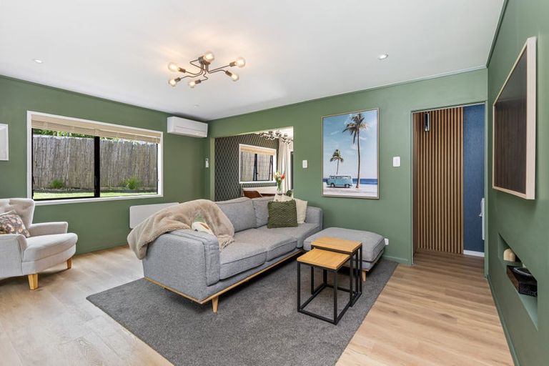 Photo of property in 1/98 Astley Avenue, New Lynn, Auckland, 0600