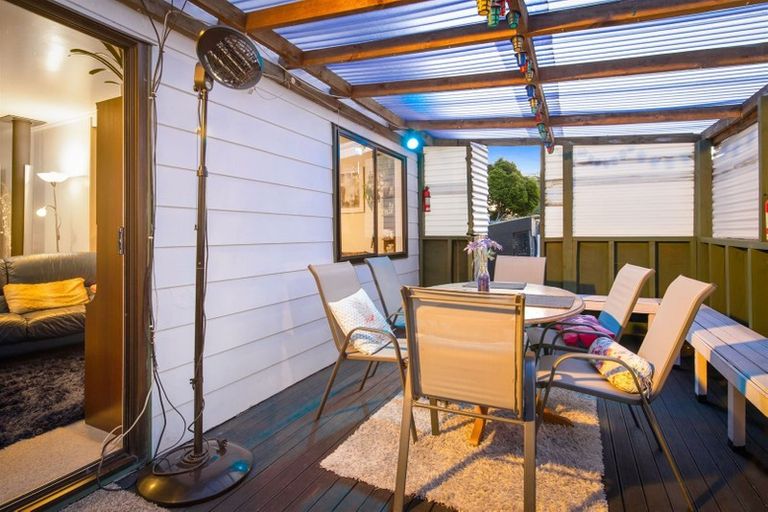 Photo of property in 488 Swanson Road, Ranui, Auckland, 0612
