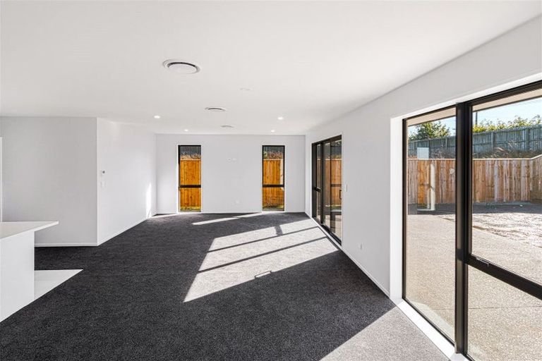 Photo of property in 15 Fountain Place, Rolleston, 7614