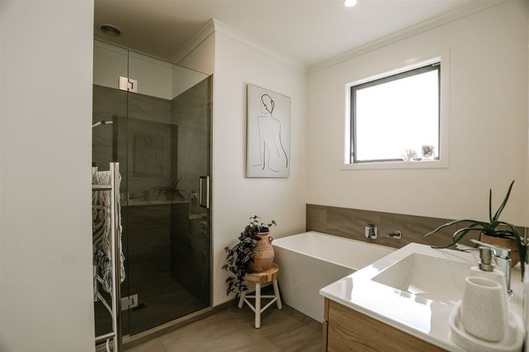 Photo of property in 43 Katania Heights, Brightwater, 7022