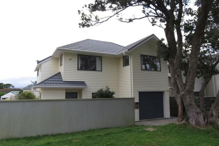 Photo of property in 16b Sim Street, Johnsonville, Wellington, 6037