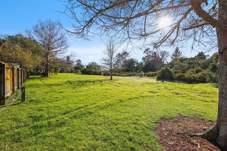 Photo of property in 39 Daytona Road, Henderson, Auckland, 0610
