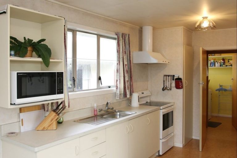 Photo of property in 109 Morton Street, Strathern, Invercargill, 9812