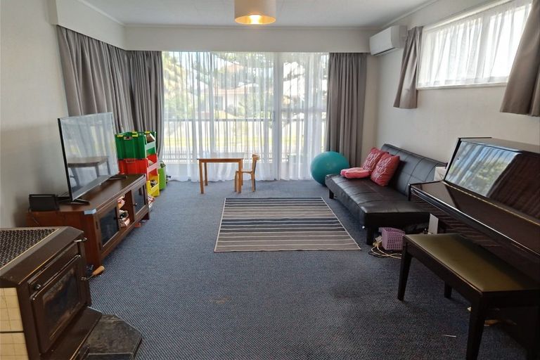 Photo of property in 18 Reelick Avenue, Pakuranga Heights, Auckland, 2010