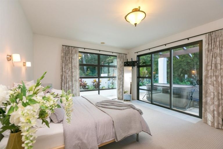 Photo of property in 186e Heta Road, Highlands Park, New Plymouth, 4312