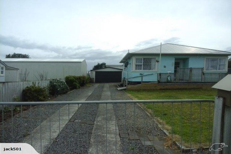 Photo of property in 55 Domett Street, Opunake, 4616