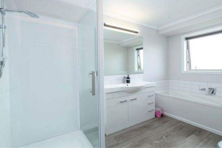 Photo of property in 4 Mckerrow Place, Featherston, 5710