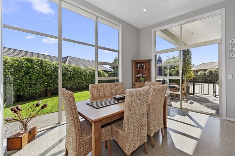 Photo of property in 5 Oldfield Court, Huntington, Hamilton, 3210