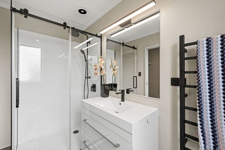 Photo of property in 34 Ti Rakau Drive, Woolston, Christchurch, 8023