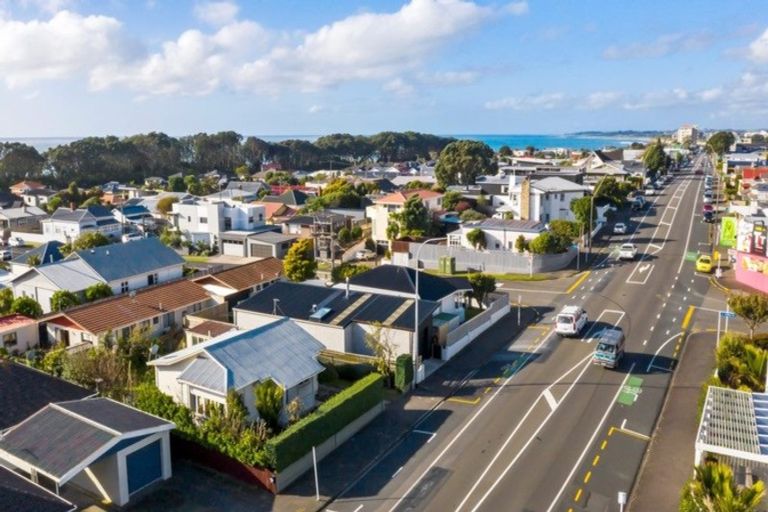 Photo of property in 278 Saint Aubyn Street, New Plymouth, 4310