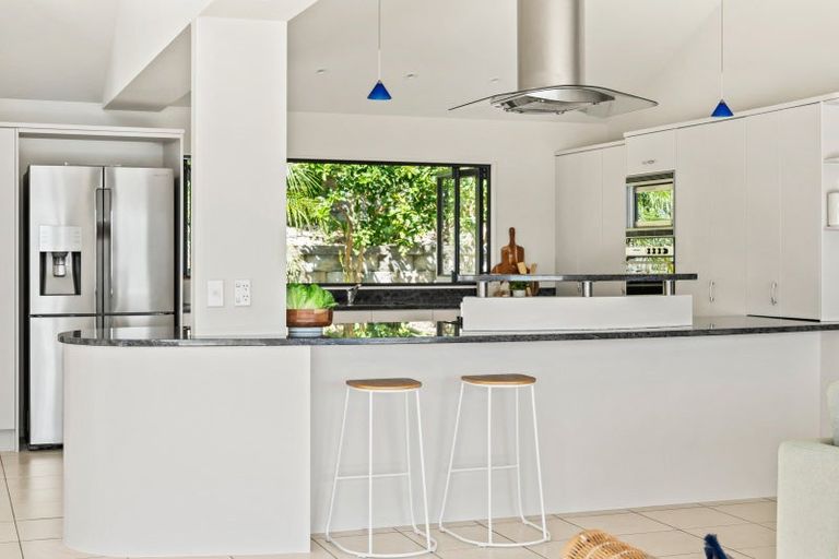 Photo of property in 42 Manganese Point Road, Tamaterau, Whangarei, 0174