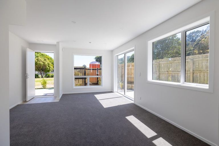 Photo of property in 105 Main Road, Wainuiomata, Lower Hutt, 5014