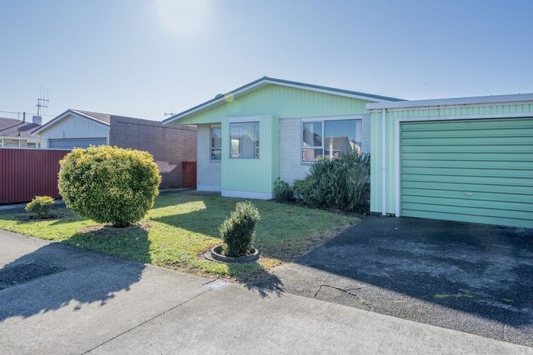 Photo of property in 53 Liverpool Street, Levin, 5510