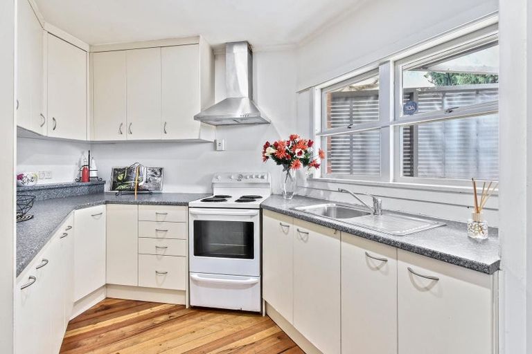 Photo of property in 2/23 Rose Road, Papatoetoe, Auckland, 2025