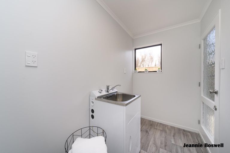 Photo of property in 4 Angelina Way, Kelvin Grove, Palmerston North, 4414