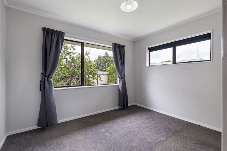 Photo of property in 28 Keeling Street, West End, Palmerston North, 4412