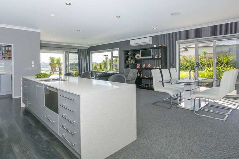 Photo of property in 91 Mortlake Heights, Pyes Pa, Tauranga, 3112
