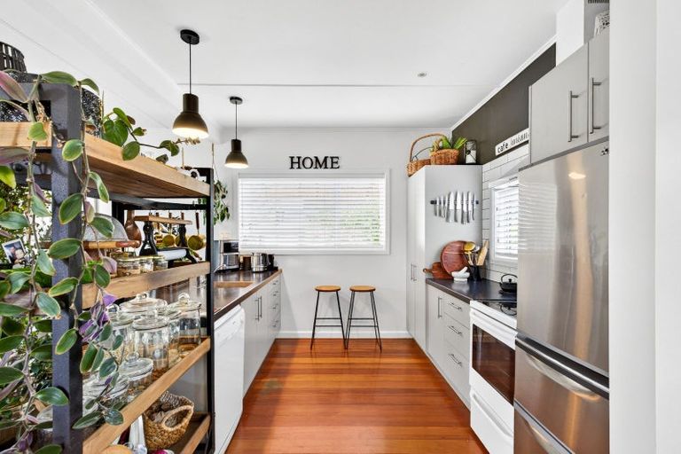 Photo of property in 17 Gallipoli Road, Onekawa, Napier, 4110