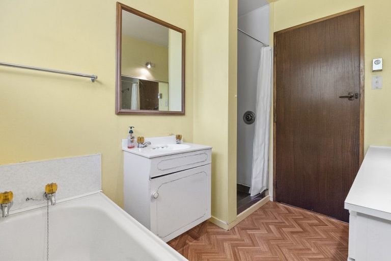 Photo of property in 65 Cliffs Road, Saint Clair, Dunedin, 9012