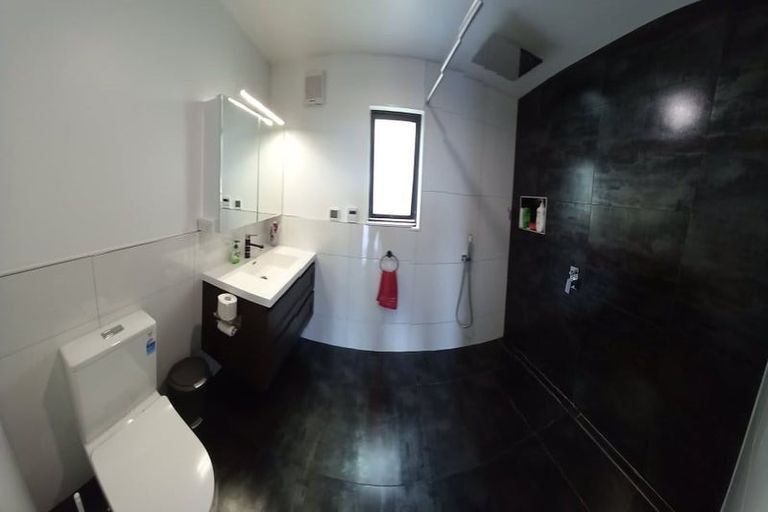 Photo of property in 32a Woodvale Grove, Fairfield, Lower Hutt, 5011