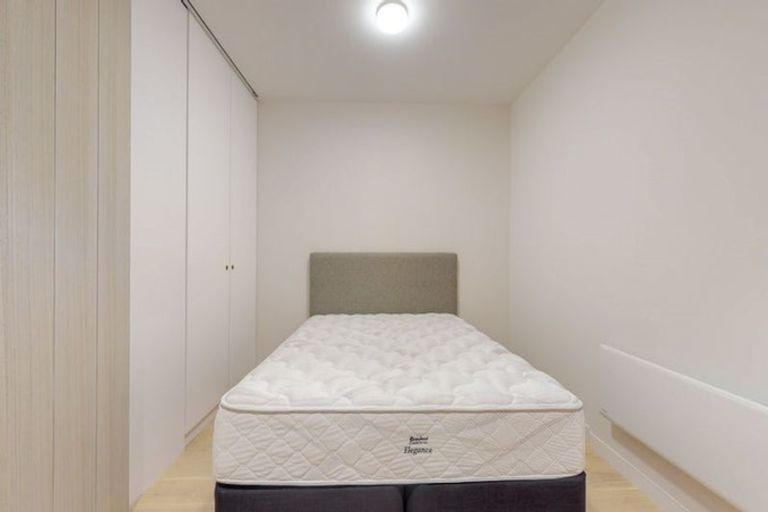 Photo of property in Sunset West, 405/251 Victoria Street, Wellington, 6011