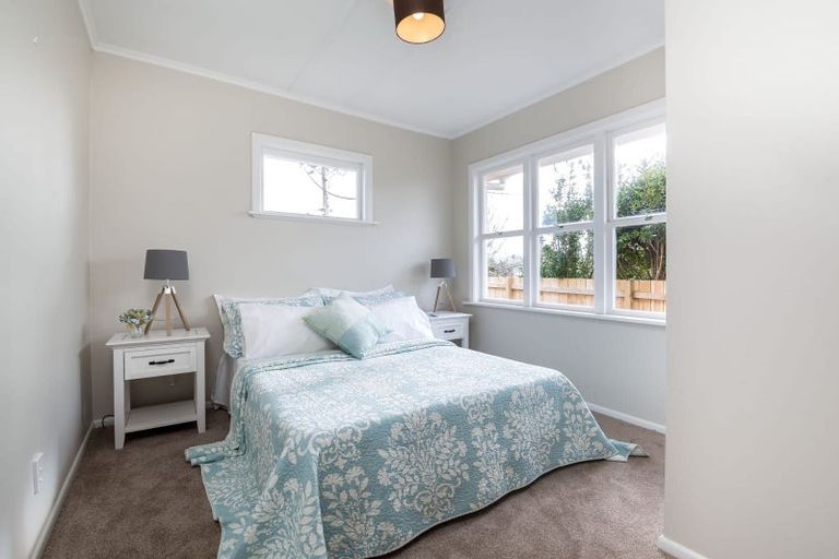 Photo of property in 215 Sunnynook Road, Wairau Valley, Auckland, 0627