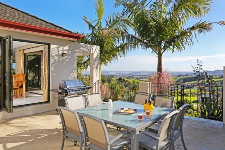 Photo of property in 498 Redoubt Road, Flat Bush, Auckland, 2019