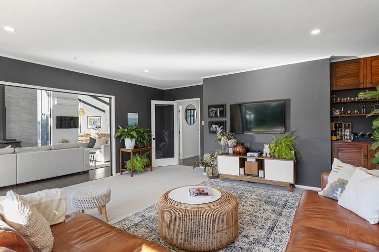 Photo of property in 211 Waikuku Beach Road, Waikuku, Rangiora, 7473