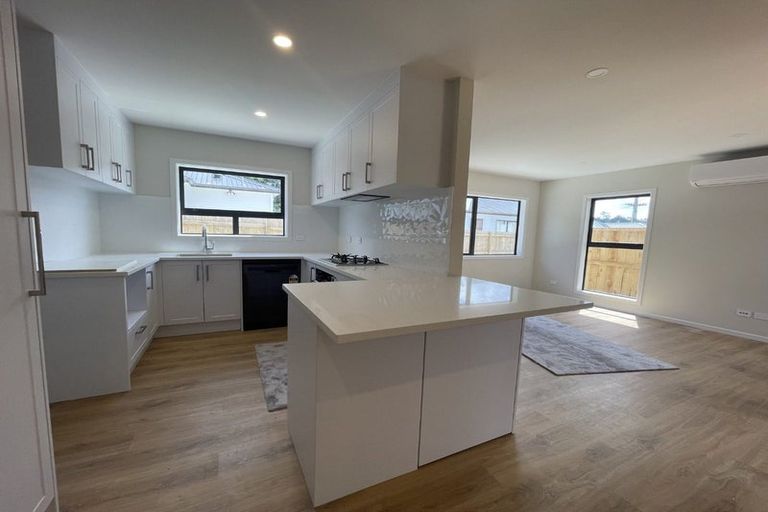 Photo of property in 538c Swanson Road, Ranui, Auckland, 0612